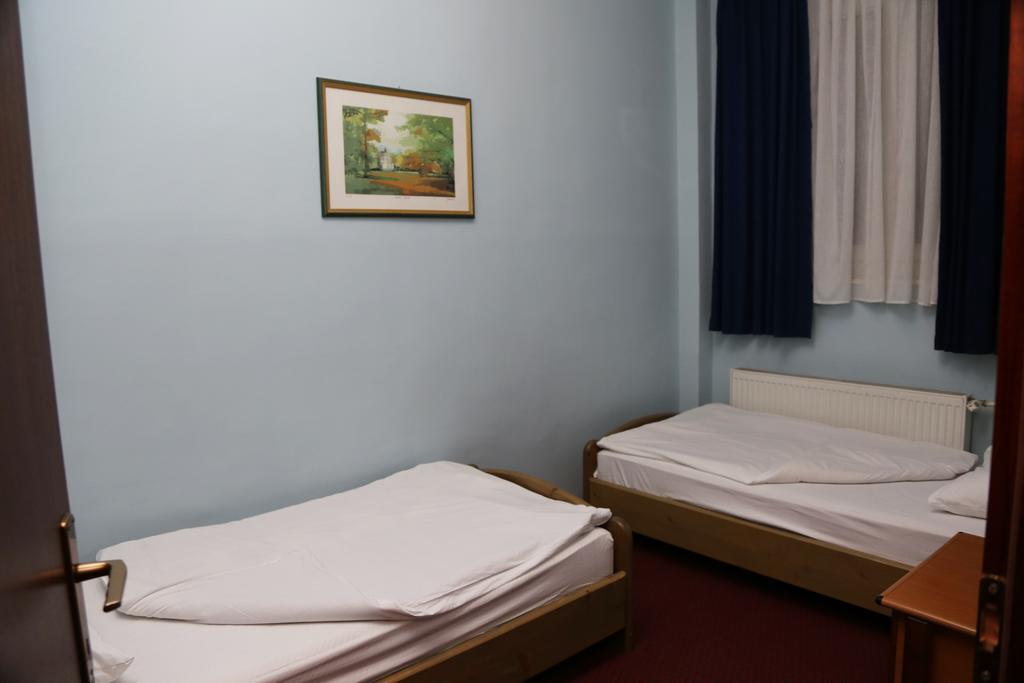 Hotel Carlstadt Karlovac Quarto foto