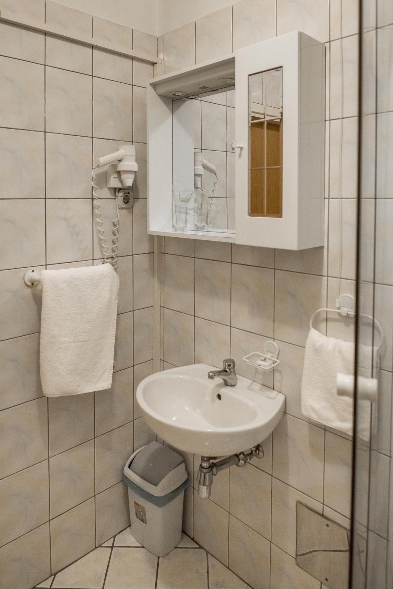 Hotel Carlstadt Karlovac Quarto foto